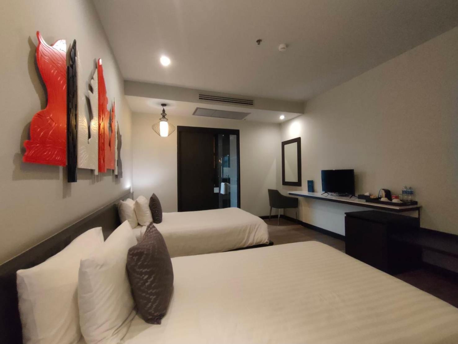 Sorin Hotel Surin Bagian luar foto