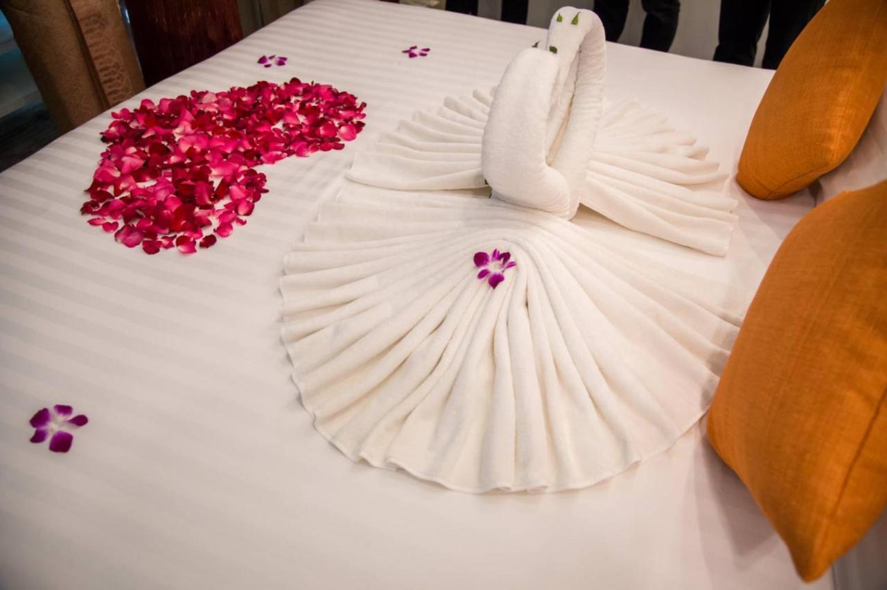 Sorin Hotel Surin Bagian luar foto